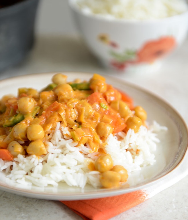 Chickpea curry with coconut rice