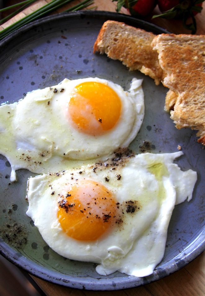 Butter-basted eggs